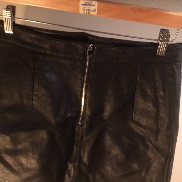 Zara Faux Leather Mini Skirt M - Picture 2 of 3